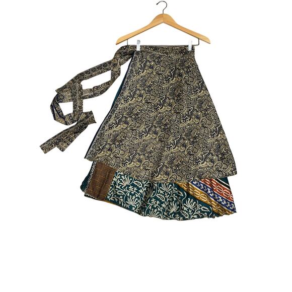 Womens Wrap Skirt M Boho Vacation Cruise Flowy Indie Hippie Colorful Silk - Picture 2 of 9